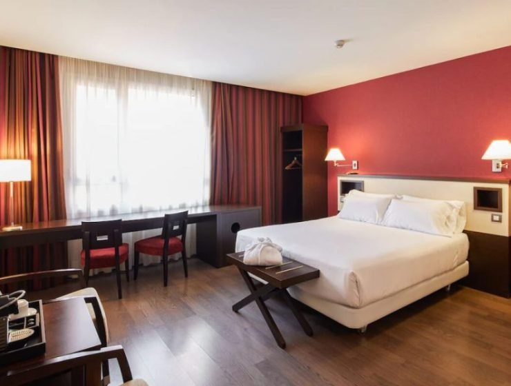 SPACIOUS 3 BEDROOMS